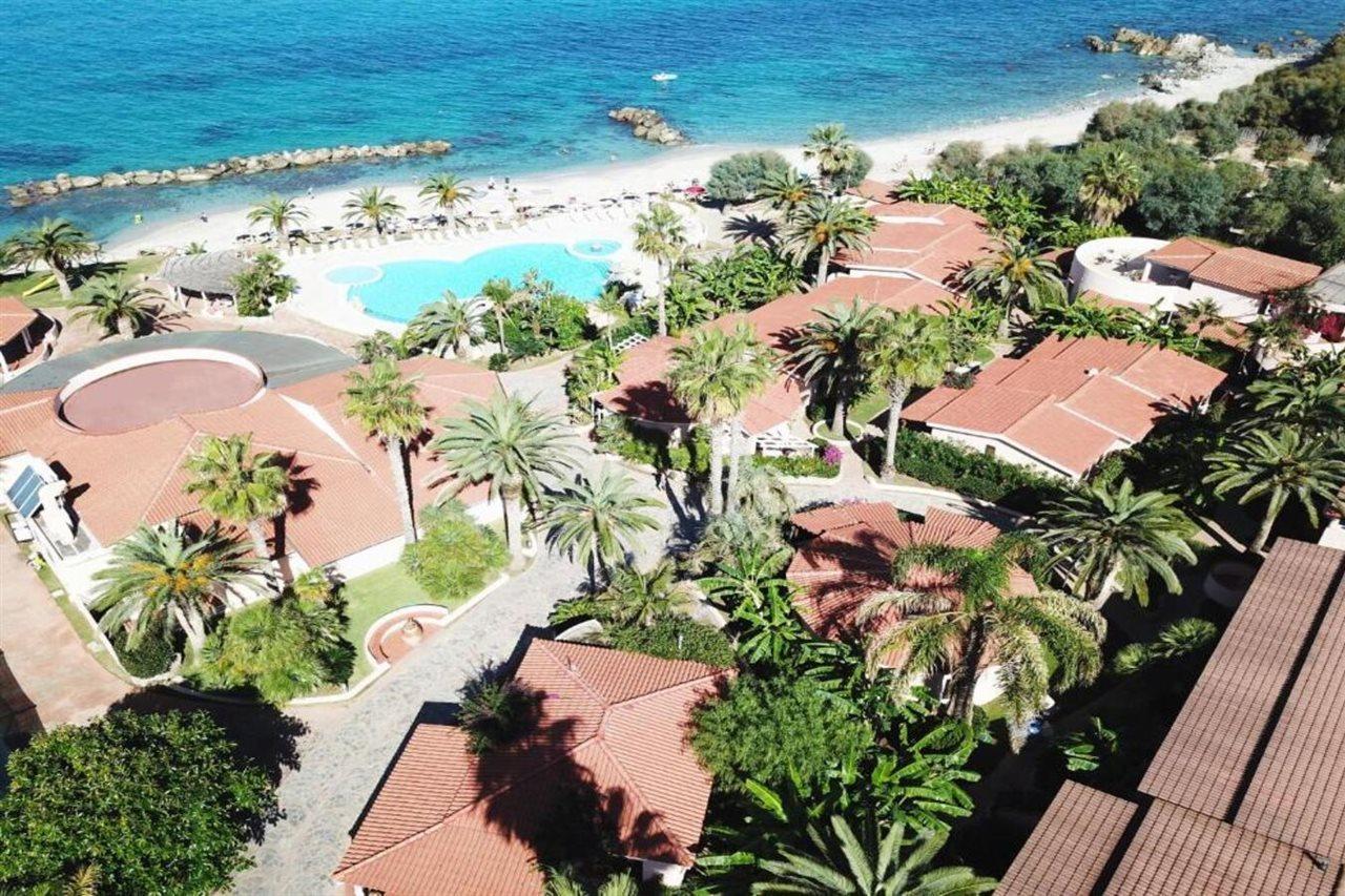 Hotel Villaggio Cala Di Volpe Capo Vaticano Exterior photo